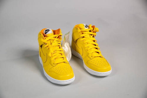 Nike Dunk '08 Questlove Collaboration Sneakers in Yellow